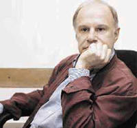 Авангард Леонтьев