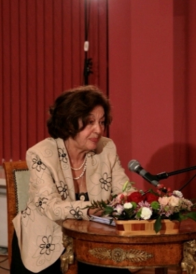 Ведущая вечера Елена Сорокина