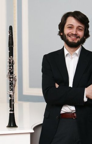 Юрий Мансуров