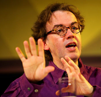 http://www.zimbio.com/pictures/zgeXIuHBPUI/Launch+Edinburgh+International+Festival+2010/zjBjE-9TT29/Jonathan+Mills